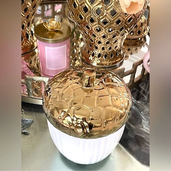 New Elegant Acorn Shaped Cookie Jar - Picture 12 of 12